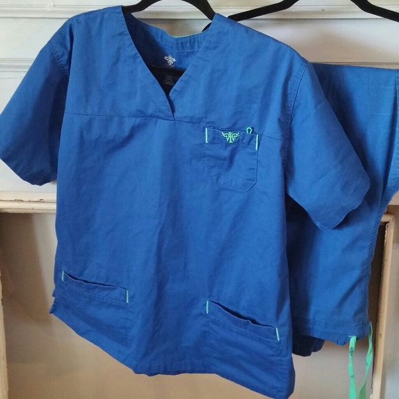 Med Couture Other - Med coture scrub set size large